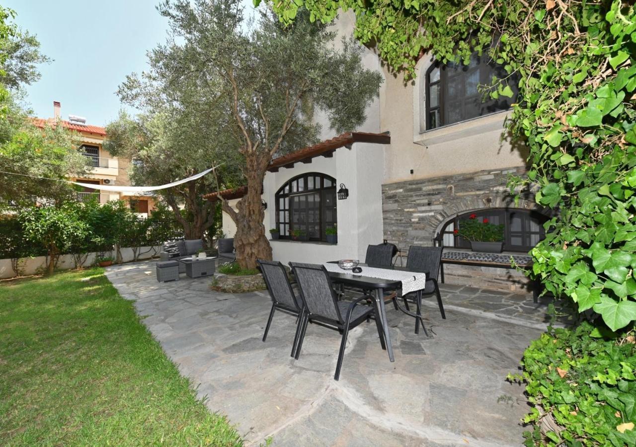 בית הארחה Ares Garden House - Nea Moudania Halkidiki מראה חיצוני תמונה