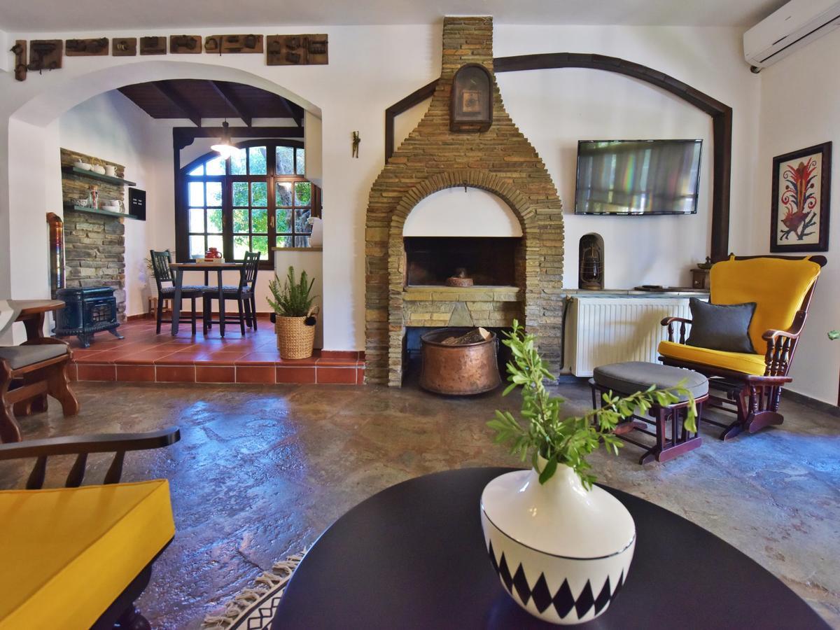 בית הארחה Ares Garden House - Nea Moudania Halkidiki מראה חיצוני תמונה